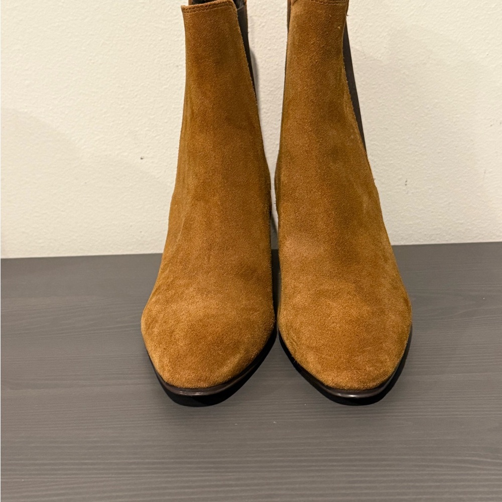 ZARA Brown Suede Women’s Chelsea Boots